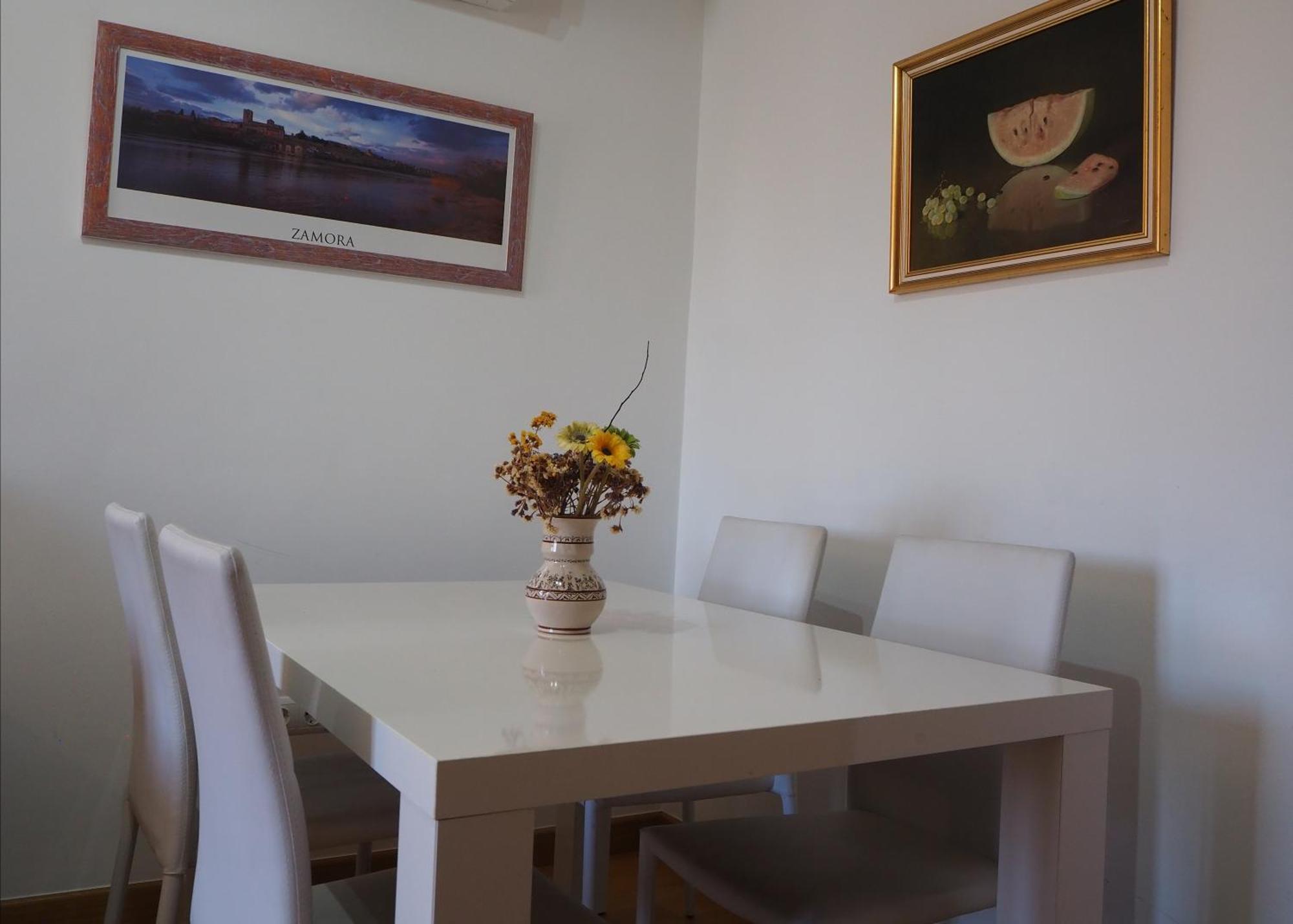 Apartamentos La Muralla Замора Екстериор снимка
