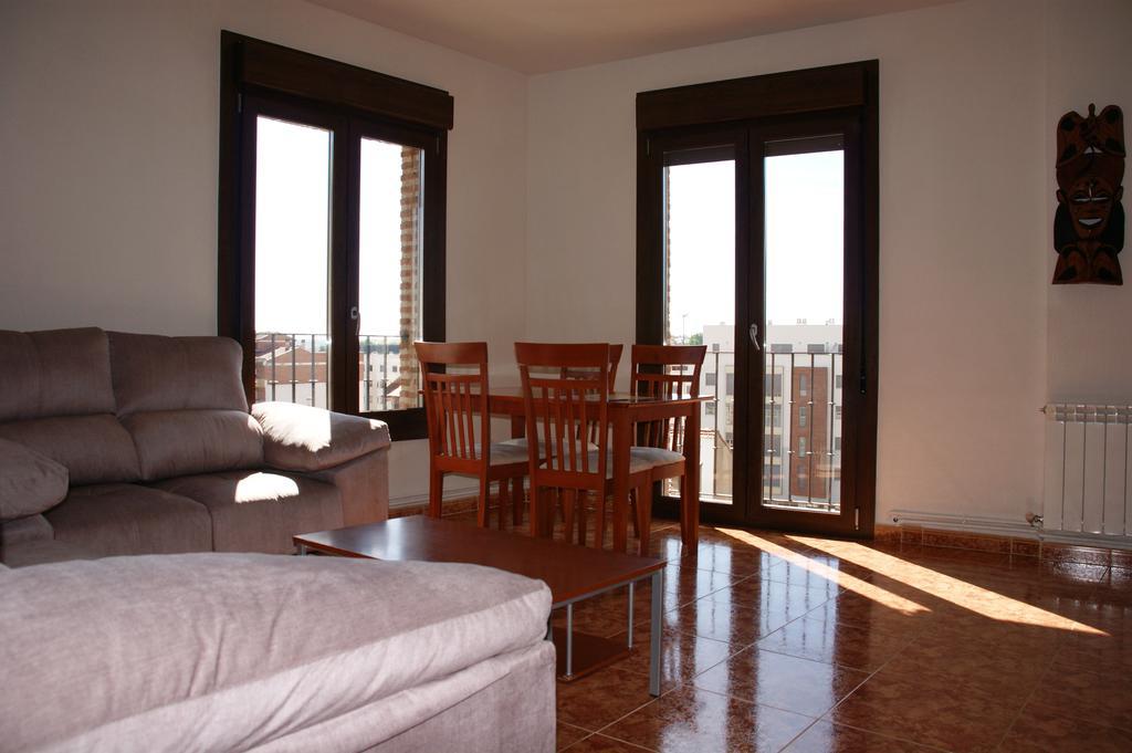 Apartamentos La Muralla Замора Екстериор снимка